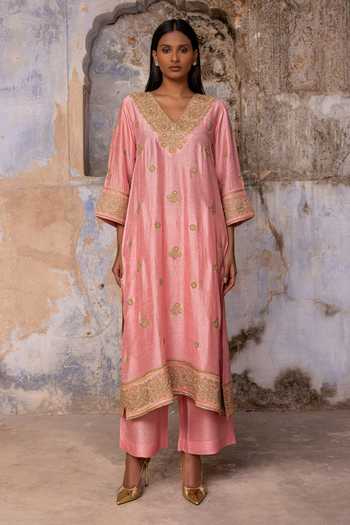 Shop_Charu Makkar_Pink Silk V-neck, Yes Hira Embroidered Kurta And Pant Set _Online_at_Aza_Fashions