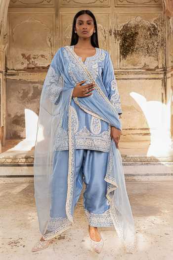 Charu Makkar Laiba Paisley Embroidered Kurta Set 