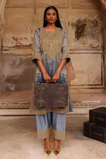 Buy_Charu Makkar_Blue Organza, Tissue, Silk Round Neck Noor Stripe Woven Kurta Set 