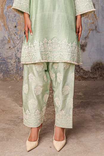 Buy_Charu Makkar_Green Silk, Organza Round Neck Falak Embroidered Kurta Set _Online_at_Aza_Fashions