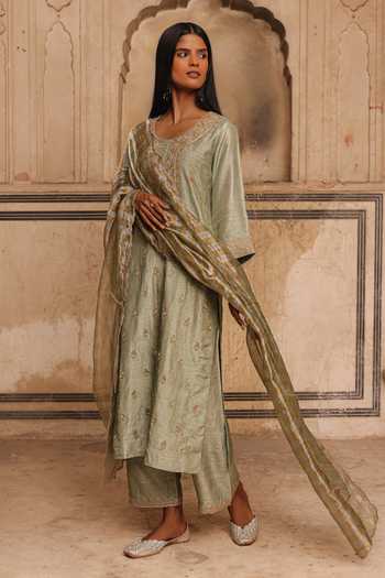 Shop_Charu Makkar_Green Silk, Organza, Tissue Scoop Neck Umeed Embroidered Kurta Set _Online_at_Aza_Fashions