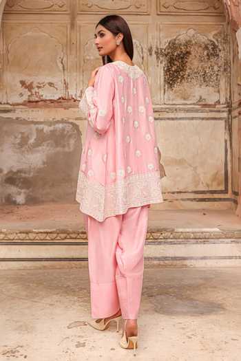 Charu Makkar Yuri Embroidered Kurta & Salwar Set 