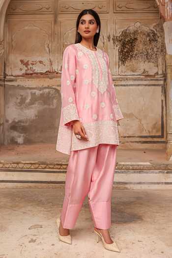 Buy_Charu Makkar_Pink Silk Round Neck Yuri Embroidered Kurta And Salwar Set _Online_at_Aza_Fashions