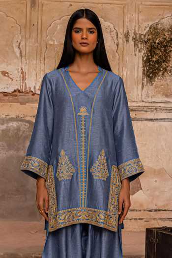 Charu Makkar Blue Silk V-neck Mala Placement Embroidered Kurta And Salwar Set Online at Aza Fashions Charu Makkar_Blue Silk V-neck Mala Placement Embroidered Kurta And Salwar Set _Online_at_Aza_Fashions