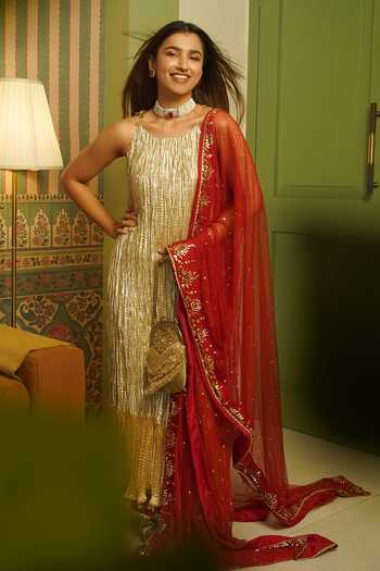 Etasha By Asha Jain_Gold Silk, Tissue, Tulle Halter Neck Textured Metallic Kurta Set _Online_at_Aza_Fashions