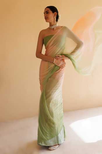 Buy_Geroo Jaipur_Green Chiffon Bandeau Neck Pre-draped Saree With Blouse _Online_at_Aza_Fashions