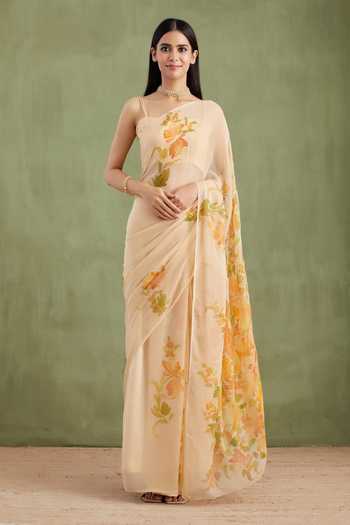 Geroo Jaipur_Beige Chiffon Square Neck Handpainted Pre-draped Saree And Blouse Set _Online_at_Aza_Fashions