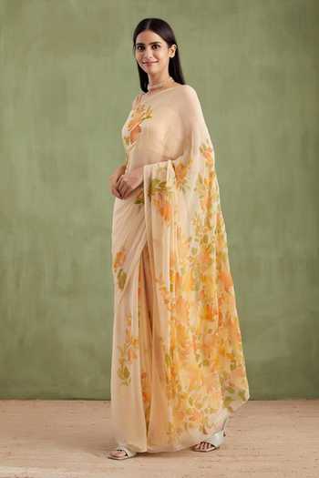Buy_Geroo Jaipur_Beige Chiffon Square Neck Handpainted Pre-draped Saree And Blouse Set _Online_at_Aza_Fashions