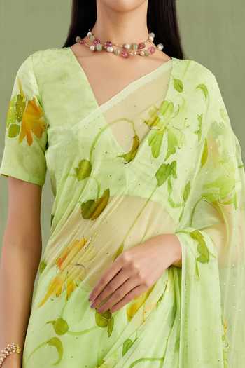 Geroo Jaipur_Green Chiffon V-neck Handpainted Saree And Blouse Set _at_Aza_Fashions
