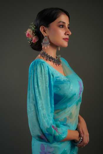 Shop_Geroo Jaipur_Blue Chiffon V-neck Floral Handpainted Pre-draped Saree With Blouse _Online_at_Aza_Fashions