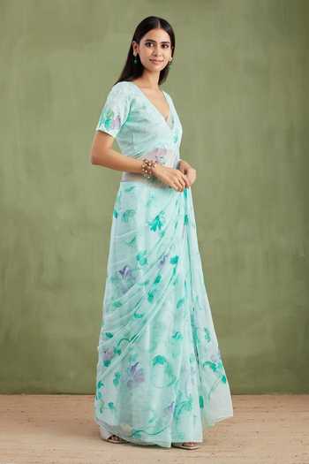 Geroo Jaipur_Blue Chiffon V-neck Handpainted Pre-draped Saree With Blouse _Online_at_Aza_Fashions