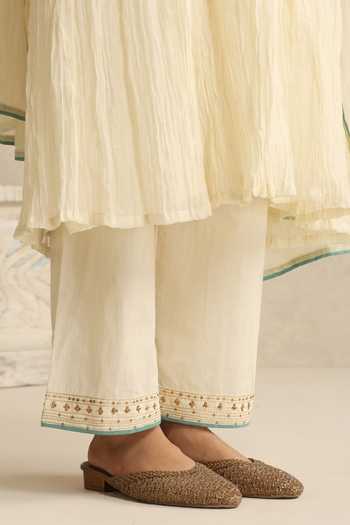 Buy_Weaver Story_Ivory Chanderi V-neck, Yes Handloom Mul Kurta Set _Online_at_Aza_Fashions