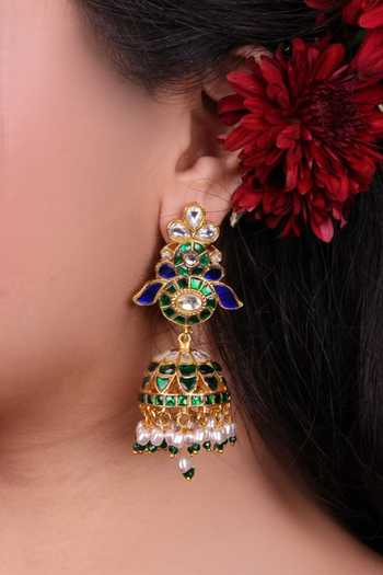 Moh-Maya By Disha Khatri_Green Kundan Polki Emerald Jhumkas _Online_at_Aza_Fashions
