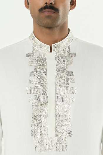 Line Out Line_Off White Cotton Aurum Embroidered Placket Kurta _at_Aza_Fashions