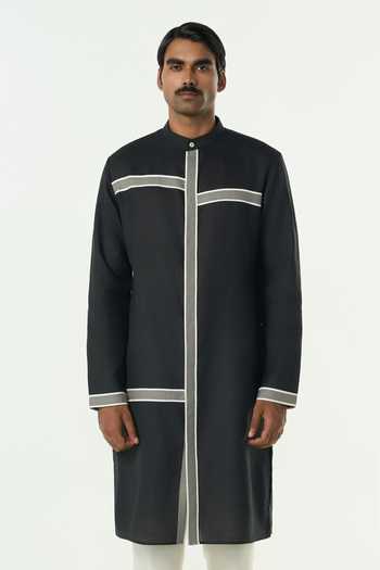 Line Out Line Crossbeam Contrast Patch Kurta 