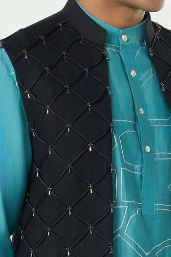 Shop Line Out Line Black Cotton Beads Urban Lustre Corded Bundi Online at Aza Fashions Shop_Line Out Line_Black Cotton Beads Urban Lustre Corded Bundi _Online_at_Aza_Fashions