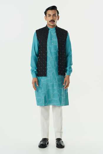 Line Out Line Urban Lustre Embellished Bundi & Kurta Set 