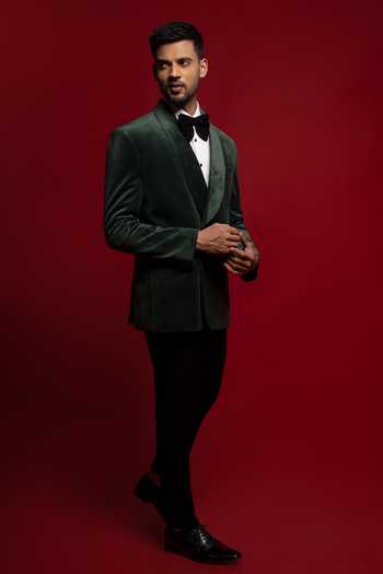 Buy_Sven Suits_Green Velvet Blazer Pant Set _Online_at_Aza_Fashions