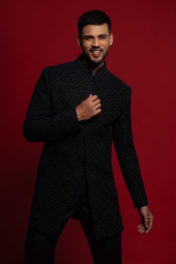 Buy_Sven Suits_Black Velvet Embroidered Sherwani And Kurta Set _Online_at_Aza_Fashions