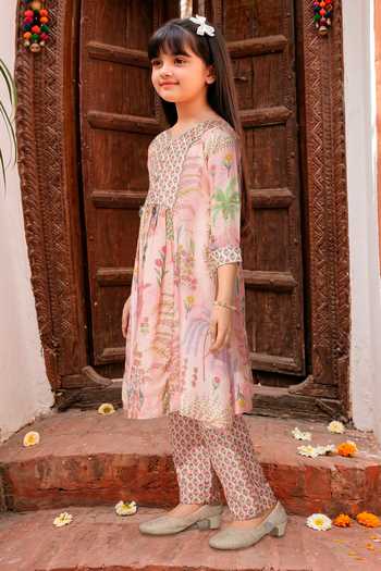 Petite Pomme Peach Muslin Floral Print Kurta Set Online at Aza Fashions Petite Pomme_Peach Muslin Floral Print Kurta Set _Online_at_Aza_Fashions