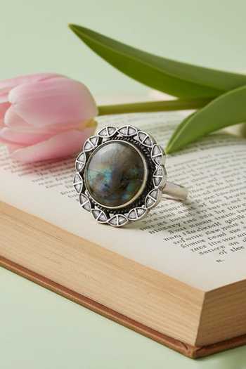 Sangeeta Boochra Labradorite Embellished Ring 