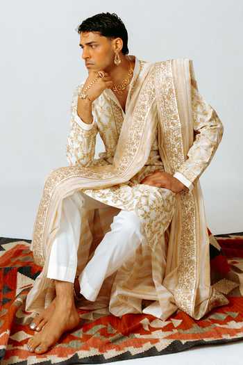 Buy_Wabi Sabi By Anshum-Ritesh_Ivory Cotton, Chanderi Gilded Lattice Embroidered Kurta With Pant _Online_at_Aza_Fashions