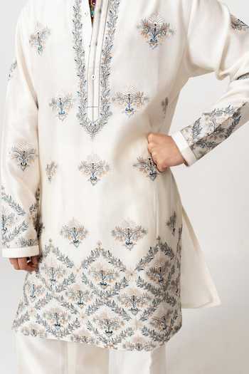 Shop_Wabi Sabi By Anshum-Ritesh_Ivory Chanderi Phool Jaali Embroidered Kurta With Pant _Online_at_Aza_Fashions