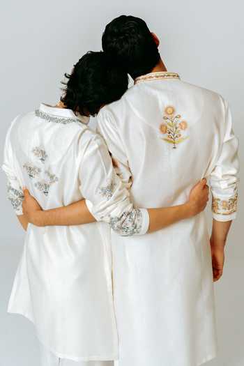 Shop_Wabi Sabi By Anshum-Ritesh_Ivory Chanderi Phool Jaali Embroidered Kurta With Pant 