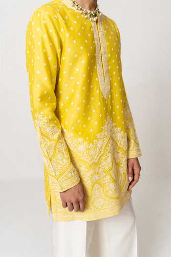 Wabi Sabi By Anshum-Ritesh_Yellow Chanderi Phool Booti Embroidered Kurta And Pant Set _at_Aza_Fashions