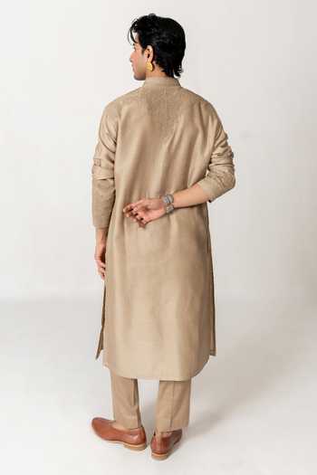 Wabi Sabi By Anshum-Ritesh Floral Crest Embroidered Kurta Set 