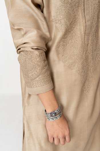 Wabi Sabi By Anshum-Ritesh_Beige Cotton, Chanderi Floral Crest Embroidered Kurta Set _at_Aza_Fashions