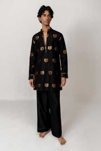 Wabi Sabi By Anshum-Ritesh Bagh Woven Chanderi Kurta & Pant Set 