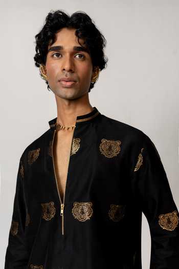 Buy_Wabi Sabi By Anshum-Ritesh_Black Chanderi Bagh Woven Kurta And Pant Set _Online_at_Aza_Fashions