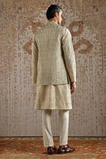 Asuka Embroidered Bundi Kurta Set 