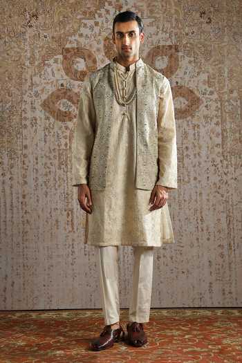Buy_Asuka_Gold Silk, Chanderi Zari Embroidered Bundi Kurta Set _Online_at_Aza_Fashions