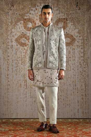 Asuka Geometric Embroidered Bandhgala Set 