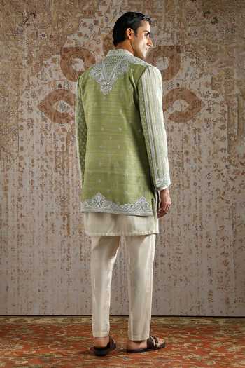 Asuka Embroidered Bandhgala Set 