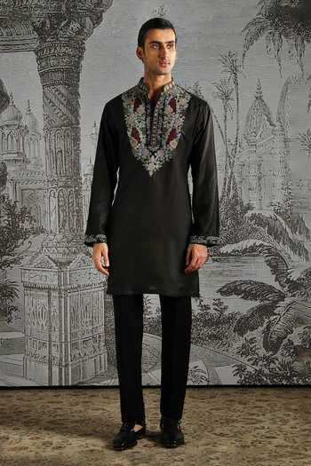 Buy_Asuka_Black Chanderi Silk Embroidered Kurta Set _Online_at_Aza_Fashions