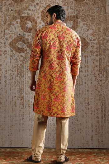 Asuka Ornamental Brocade Pattern Kurta Set 
