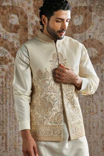 Asuka_Cream Embroidery, Zari Bundi Kurta Set _at_Aza_Fashions