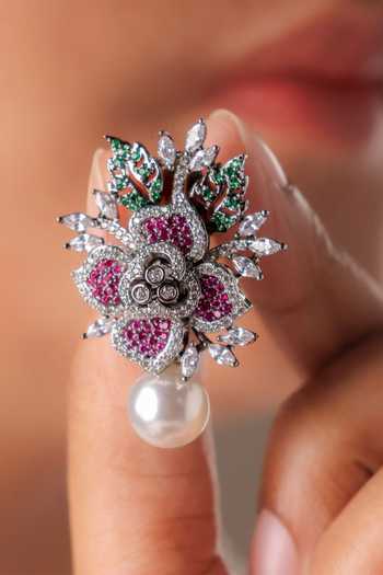 MRJEWELS Pearl Floral Embellished Necklace Set 