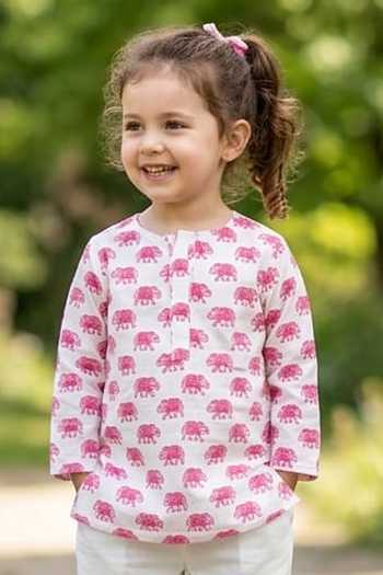 Pankhuri By Priyanka_Pink Cotton Elephant Print Kurta Set _Online_at_Aza_Fashions