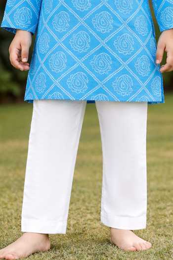 Pankhuri By Priyanka_Blue Cotton Bandhej Print Kurta Set _Online_at_Aza_Fashions