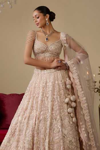 Chaashni By Maansi And Ketan_Pink Net Sweetheart Neck Floral Sequin Embroidered Bridal Lehenga Set _Online_at_Aza_Fashions