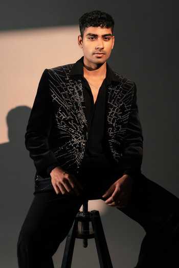 Buy_Rohit Doshi_Black Velvet, Polyester Craqulon Embroidered Suit And Pant Set _Online_at_Aza_Fashions
