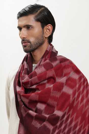 SHAZA_Maroon Checkered Ikat Pashmina Heritage Stole _Online_at_Aza_Fashions