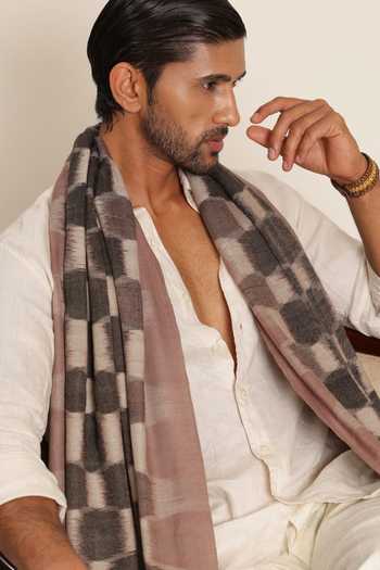 SHAZA_Beige Ikat Pashmina Heritage Stole _Online_at_Aza_Fashions