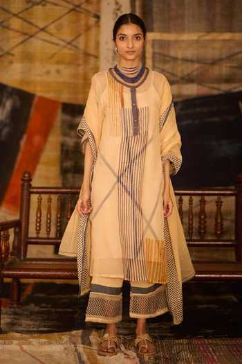 Banana Labs_Blue Cotton, Denim, Kota Doria Round Neck, Yes Geometric Stripe Print Kurta Set _at_Aza_Fashions