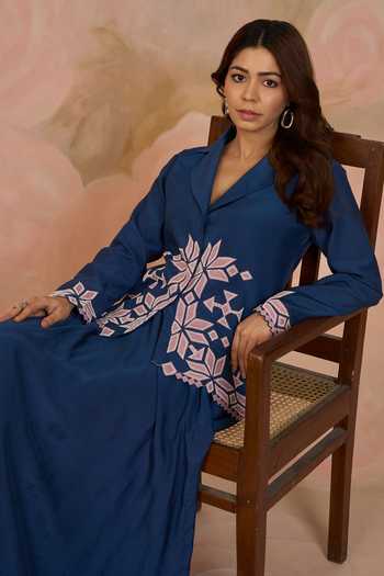 Buy_Kahani Lush_Blue Silk, Cotton V-neck Hand Embroidered Jacket And Skirt Set 