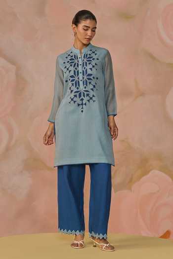 Kahani Lush_Blue Chanderi Mandarin Collar, Yes Hand Embroidered Kurta And Pant Set _Online_at_Aza_Fashions